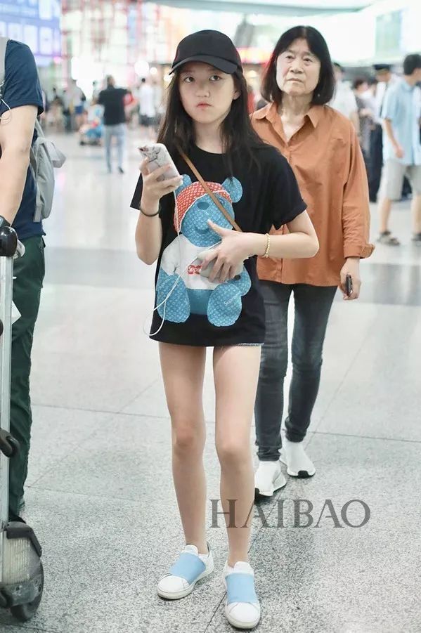 晴格格王艳让人不敢认!杨烁老婆原来是她…【海报街拍】