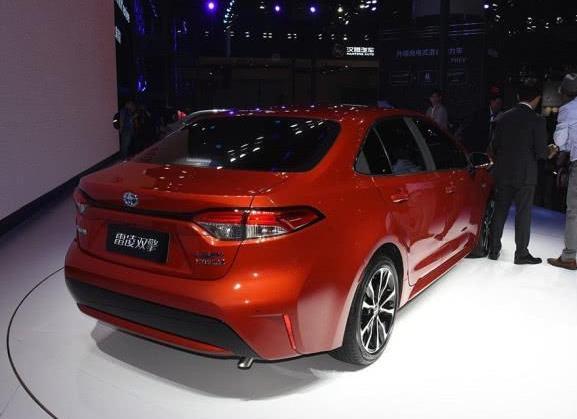 一箱油跑1000km，电池终身保质，这才是真正的混动车之王！