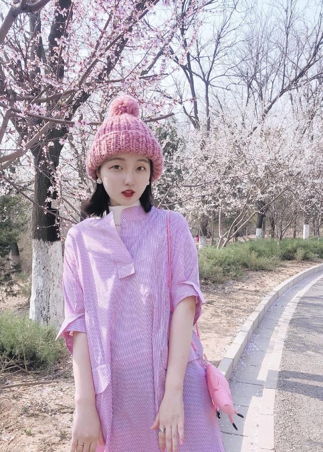 『脸部线条』一样是大圆脸,为何他人能够穿成女王,但你顶多就是说个小仙女呢