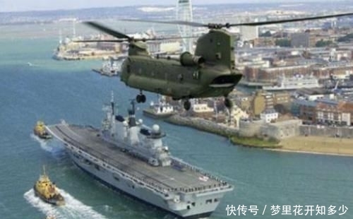  「低调」凌晨时分，英方航母低调返回母港，民众记录罕见画面