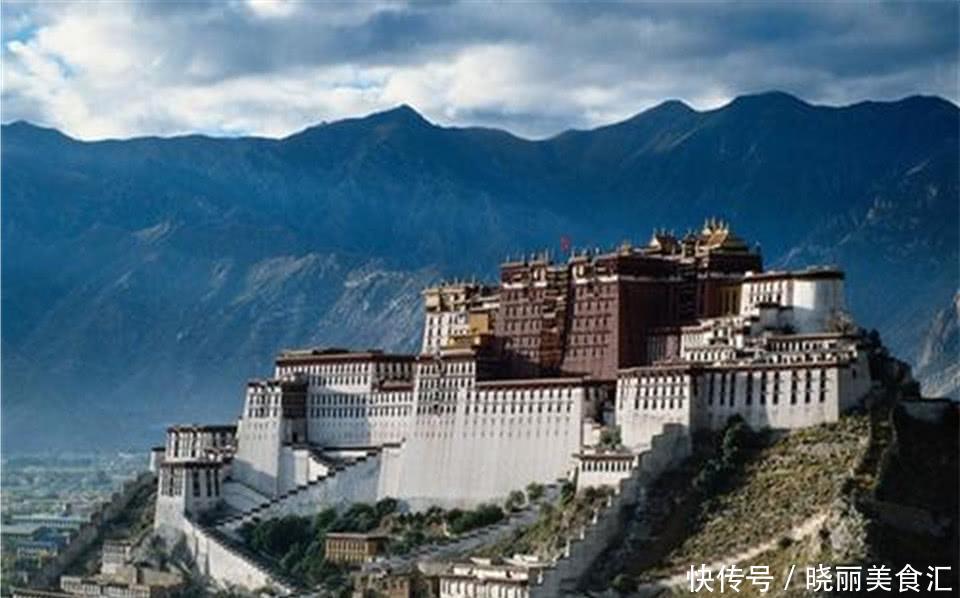 西藏布达拉宫的厕所400年无人清理网友:佩服佩服