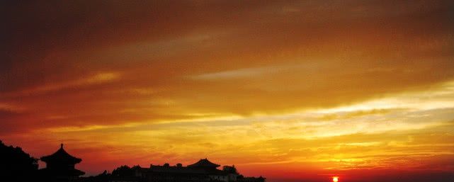 中国最不宜居的城市，不是北京不是上海，人均收入低房价却高