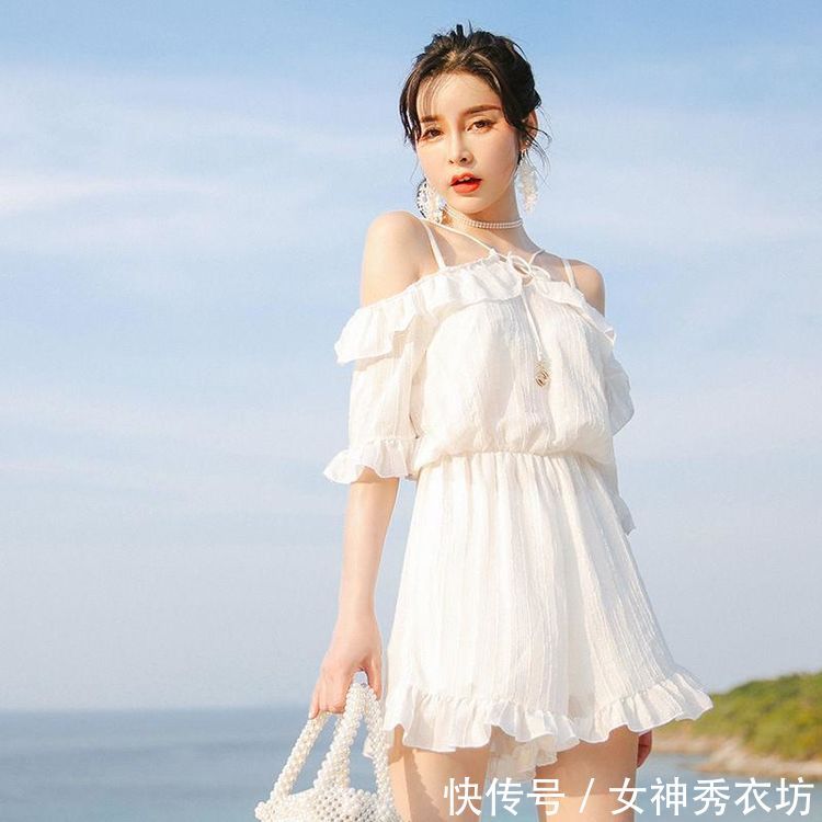 修身有型的时尚泳衣美女，美上天际，一个比一个勾魂！