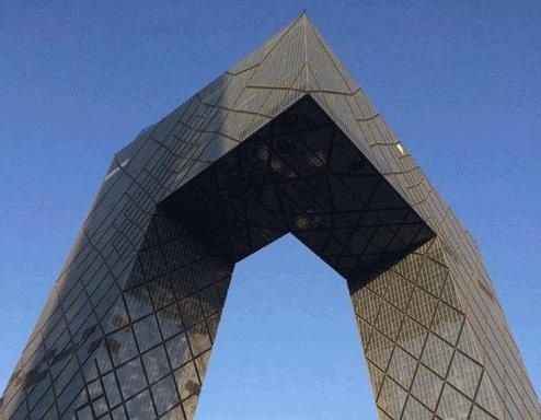 全球5大“不可思议”大楼，狂风暴雨中仍然不倒，其中2个在中国