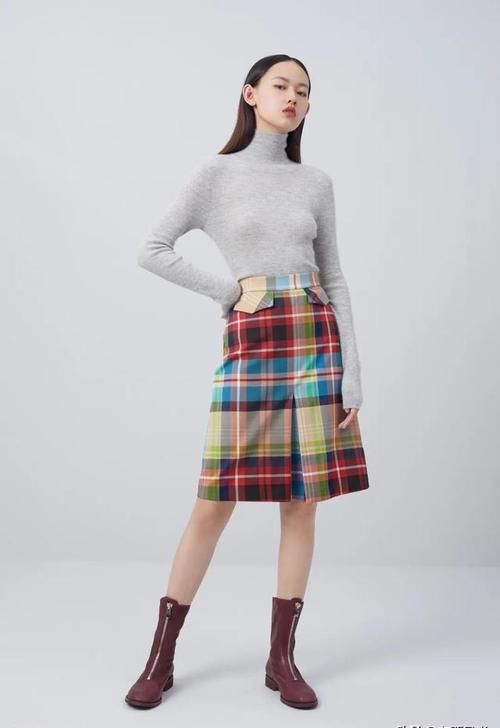  [着装]一条完美裤装或半裙，提升着装质感同时，还能给上衣带来一次新生