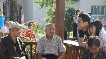  养老金@养老金15连涨！总体上调5%左右！预计1.18亿名退休人员受