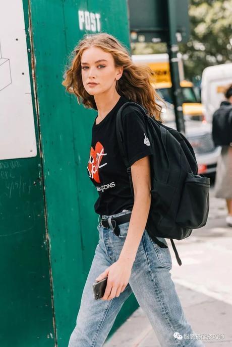 服装搭配：大屁股,腿粗,腿不直,下半身肥胖,一条烟管裤就搞定!