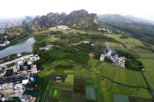 以前农村的土坯房冬暖夏凉，而现代房屋却难做到，科技倒退了吗？