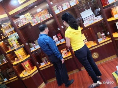  [董事长]茅台董事长中秋暗访：茅台酒是拿来喝的，不是拿来炒的