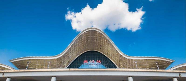 唯一拥有16座高铁站的城市，GDP超万亿，今年才成为一线城市