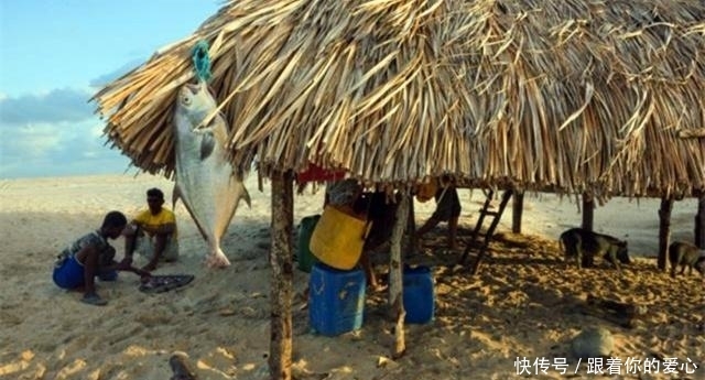 世界最“失败”沙漠：本该黄沙漫天寸草不生，却遍地湖泊鱼虾成群