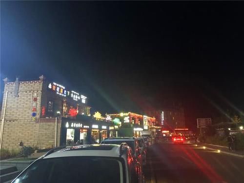 西藏自驾之旅第4天：大雪中前往稻城亚丁，看到4个交通事故