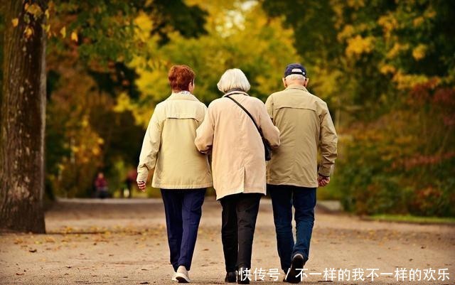 「让自己」一个家庭的衰败,往往因为2件事,有1个也要重视!