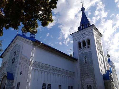 探秘比什凯克东正教复活教堂,感受中亚前苏联风情