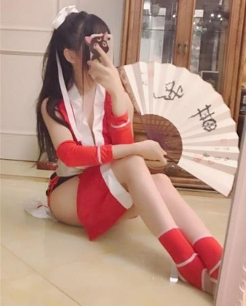 抖音又现 萝莉门 蔡萝莉大尺度cos照曝光 网友 赶紧封了她