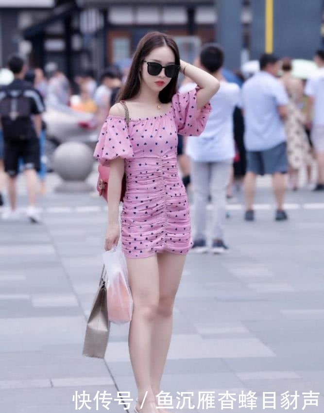 【贵妇】谁说贵妇不能走可爱路线的?圆点连衣裙真是太合适了!
