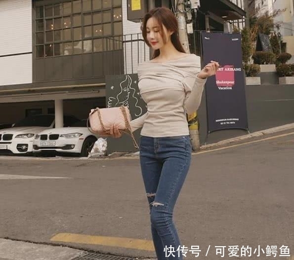 「性感」街拍美女:人靠衣装,美靠靓装,性感的装扮让小姐姐更加迷人