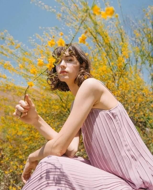  色彩■今年春夏超时兴的4组颜色，穿没错巨显白巨显贵！