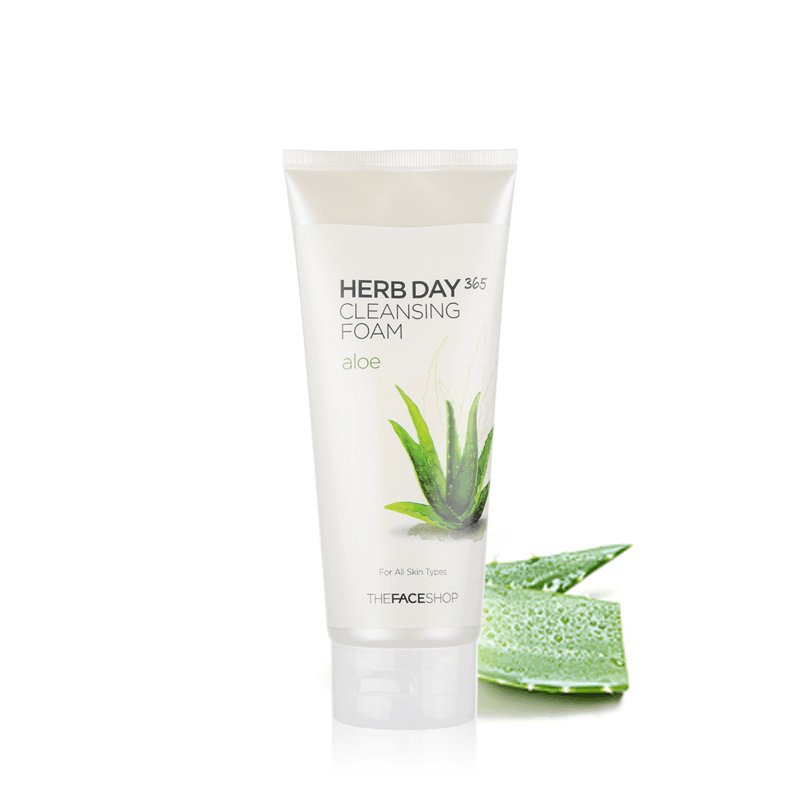 做皮肤科专家的外婆告诉我，常用这植物液擦脸，到老不长皱纹眼袋