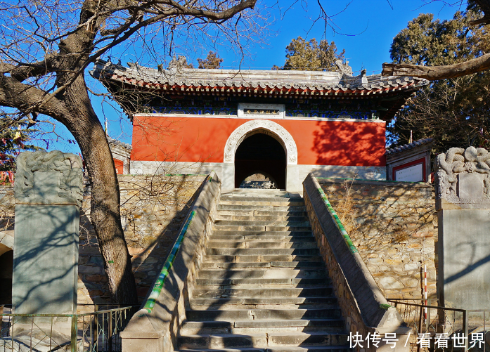 我国有座“神奇”的寺庙,15尊肉身佛像,“包骨真身”让人惊呼!