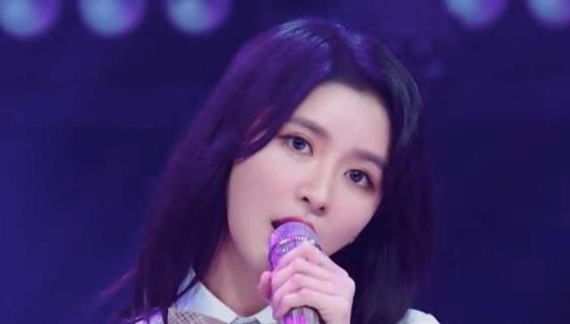  段小薇@继“一剪梅”后，《青2》修音也陷争议，段小薇周梓倩被区别对待