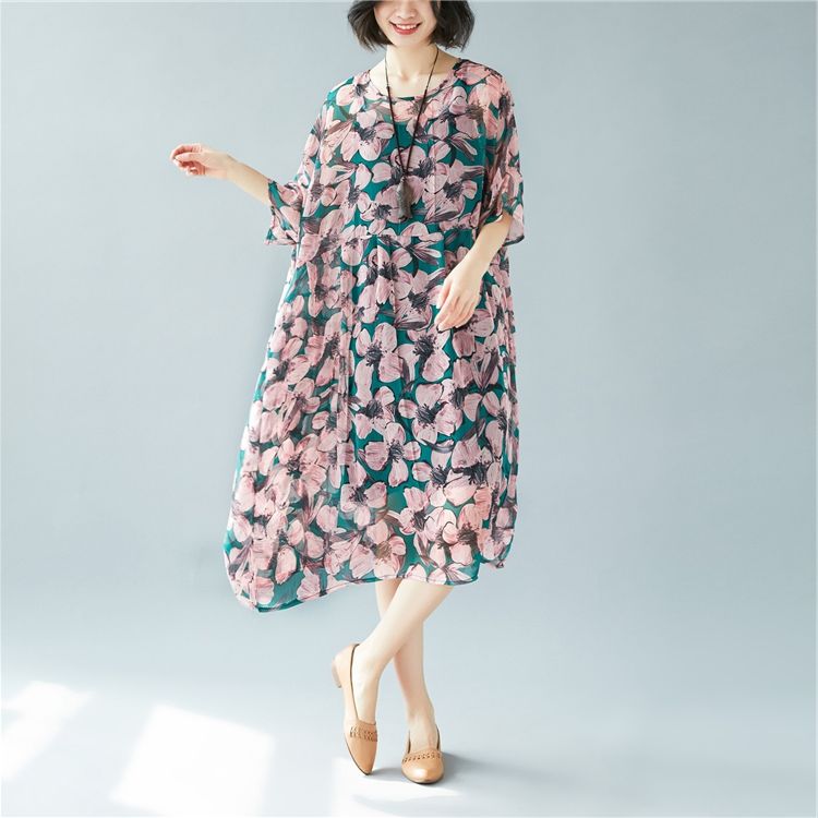 胖仙女建议穿这种大码文艺女装,简约却不失单调,视觉真显瘦