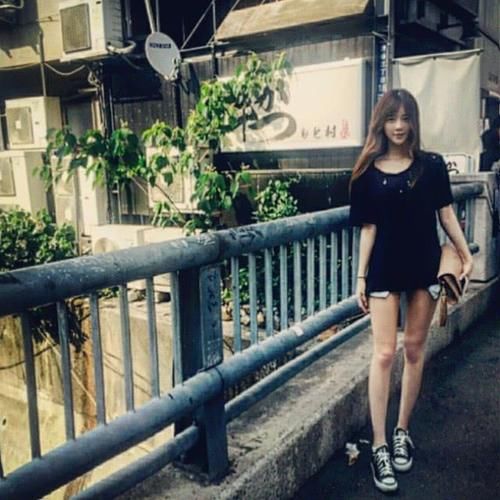 当健身女王做起了模特，劲爆身材尽收眼底