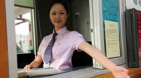  [交通部]快装ETC！人工收费通道将缩减，交通部刚刚澄清！