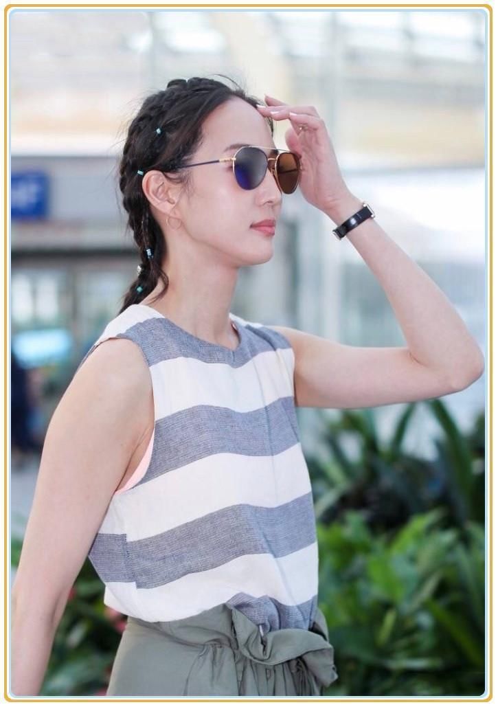 当168张钧宁和178何穗同穿绿色阔腿裤,才知道超模腿真的不好惹