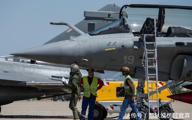  【兵器】法国海军独享兵器，成本高达7900万欧元，最贵的阵风战斗机