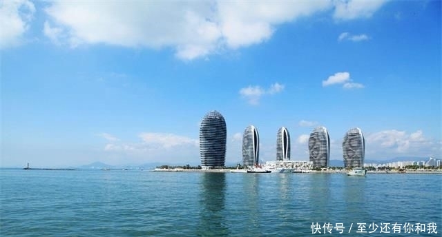  [时间]国内首个禁售燃油车的时间和地点已确定，车主：刚买了国