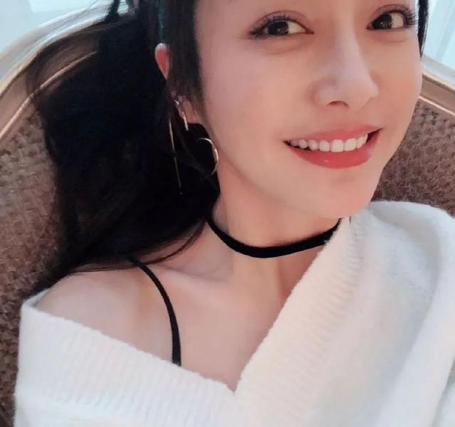 《延禧攻略》众位娘娘换下古装，乾隆会翻谁的牌?