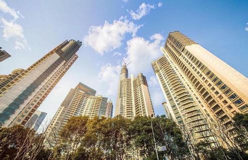 上半年南京楼市成交超3万套_【快资讯】