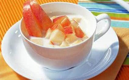 身体出现3种症状，是胃在“求救”，谨记两多两少，胃会慢慢变好