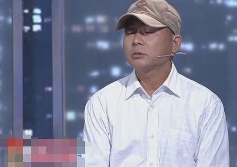 离异男子想尽办法挽回前妻,儿子对父亲充满恨