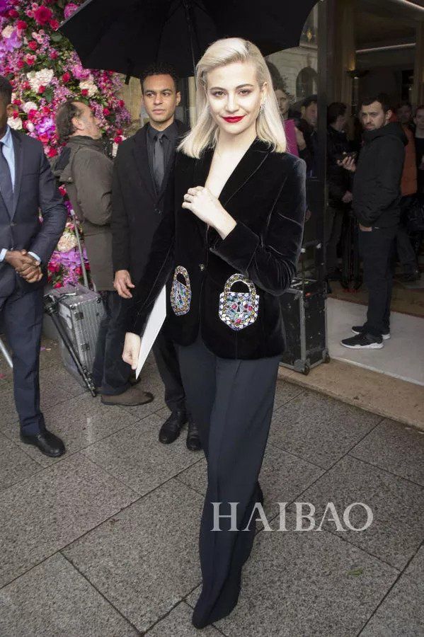 苦恼| 换季“乱穿衣”?多多多多多多多半是没有Get西装吧!