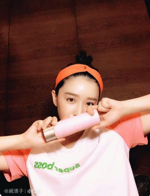 上午刚刚宣布分手的阚清子,下午就开始大张旗鼓晒空瓶?但她的爱