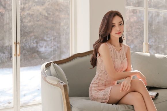 粉色薄纱裙贵妇，气质优雅，妩媚迷人！