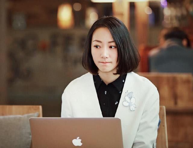 同样是剪短发，高圆圆嫩回18岁，韩雪却显老10岁，差别咋这么大?