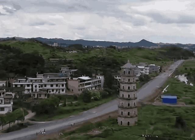 中国藏着一个绝美古村，距今600余年，就在湖南省！