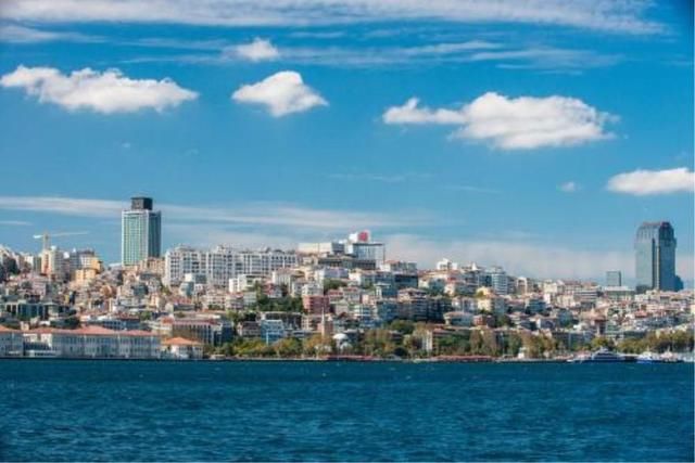 美国步步紧逼,土耳其里拉暴跌不止!加密货币再次成为救命稻草?