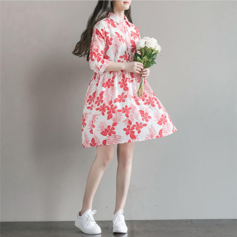 哇塞!姐姐穿上连衣裙，很有夏天的味道，活力十足