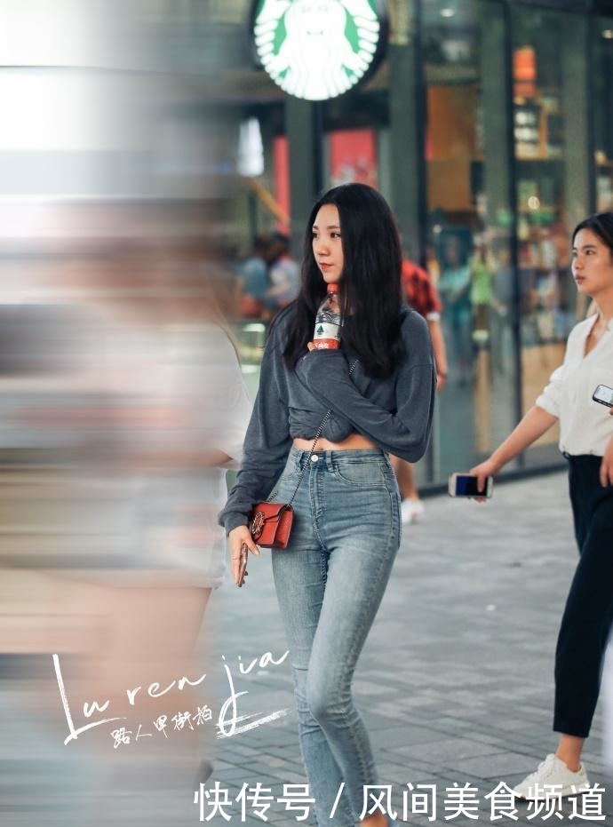  美女■街拍 穿紧身长裤的美女们, 拥有让人惊叹的好身材, 太撩人!