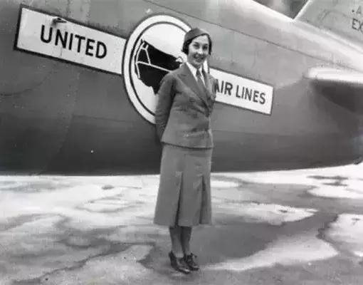 空姐制服的百年演变史,让你明白制服诱惑的真正原因