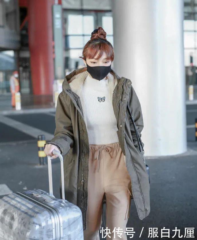 『女人』真正见过世面的女人,紧身衣很少会单独穿,看李紫婷就知道了