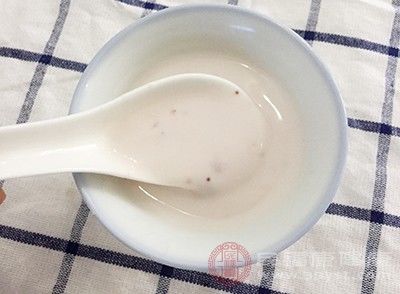  『痘印』去痘印的方法 使用这样的药膏能去痘印