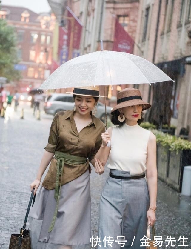  『女人』40岁女人的穿搭是减法，端庄得体，有着岁月的沉淀