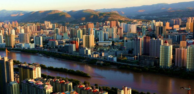 中国这座城市的火车站，地名有个错字，很多人发现，为何没纠正