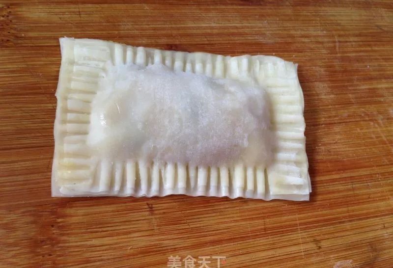  适量：馄饨皮，原来还能这么吃！做法简单又好吃，一学就会！