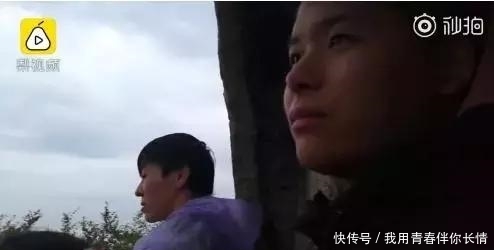 “挤到心凉”！万名游客夜爬华山10小时观日出：不可能回头下去